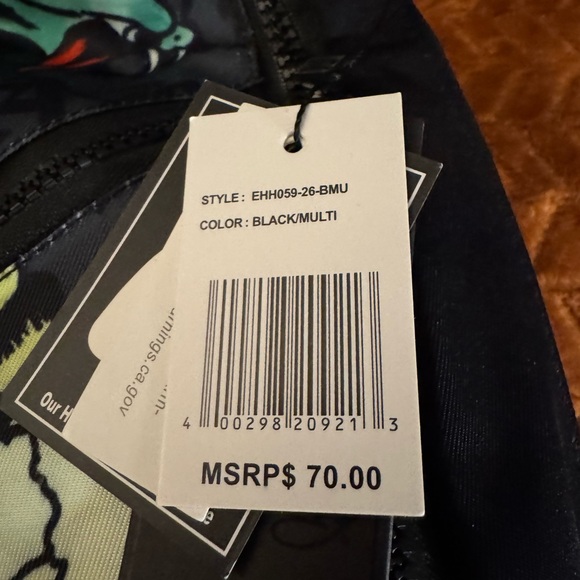 NWT Ed Hardy Black and Red Sling Bag/Bum Bag with Skull Design - Picture 3 of 14